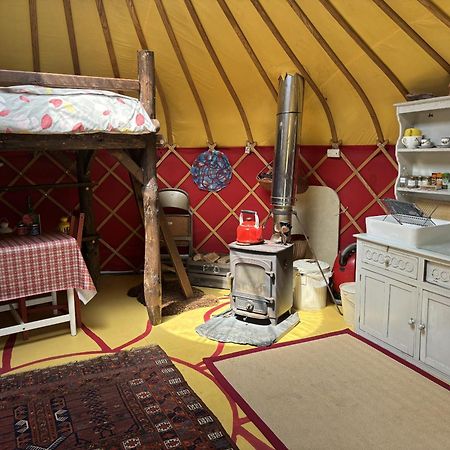 レッドベリー Dragon Orchard Retreatヴィラ エクステリア 写真